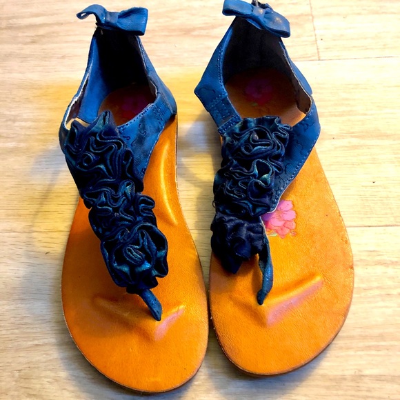 Poetic License Shoes - Poetic License thing Sandals size 9